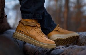 Gore-Tex Nike Air Force 1 High Wheat Brown CT2815-200 on foot 01