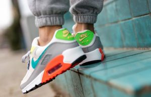 Nike Air Max 90 History of Air White DD1500-001 on foot 01