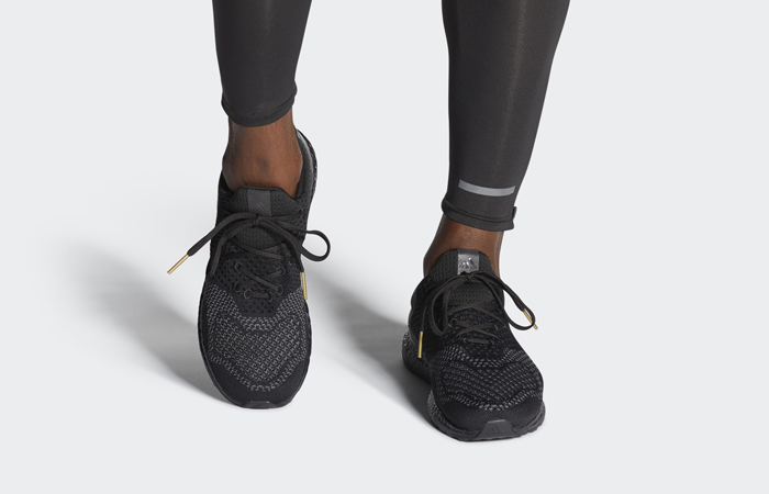 adidas Ultraboost 1.0 DNA Core Black Grey G55366 on foot 01