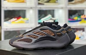 adidas Yeezy 700 V3 Clay Brown GY0189 02