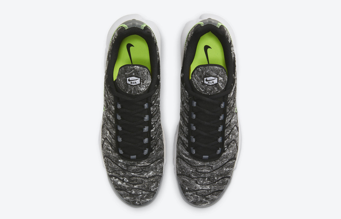 Nike Air Max Plus Recycled Felt Black Smoke Grey DA9326-001 03