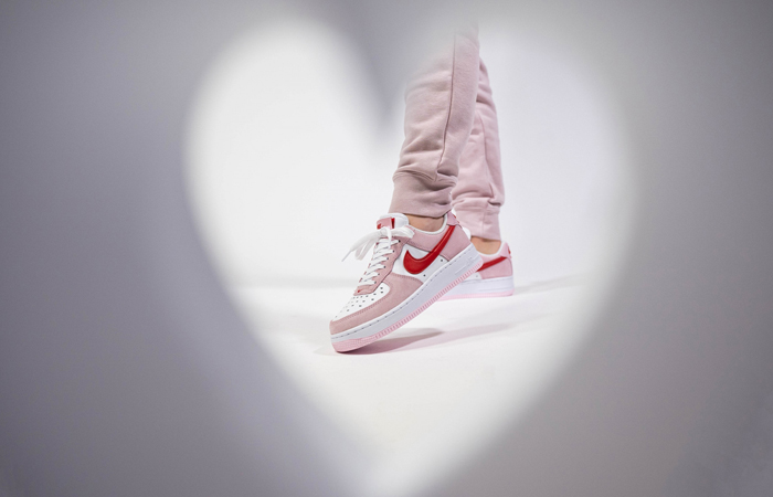 Nike Air Force 1 07 Low Valentines Day Tulip Pink DD3384-600 on foot 01