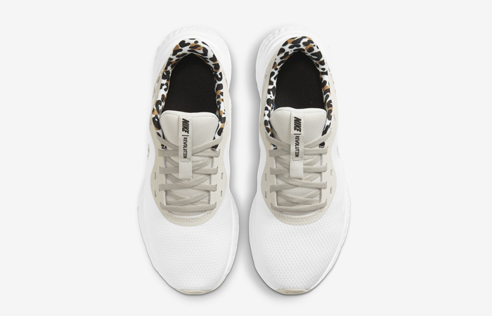 Nike Revolution 5 White Light Bone Womens DA3083-110 04