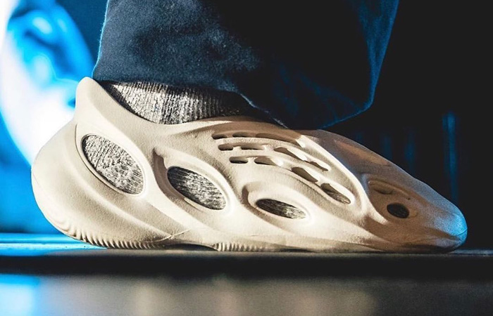 adidas Yeezy Foam Runner Sand FY4567 on foot 02