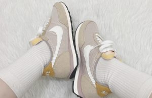 Nike Waffle Trainer 2 Sand White DM9091-012 onfoot 01