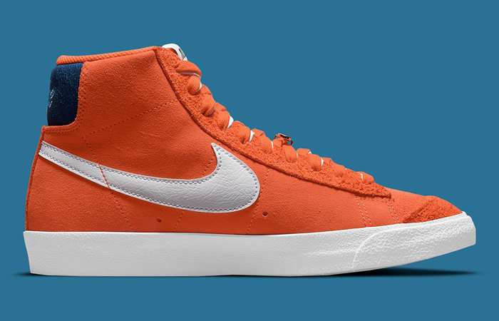 Nike Blazer Mid 77 First Use Orange DC3433-800 right