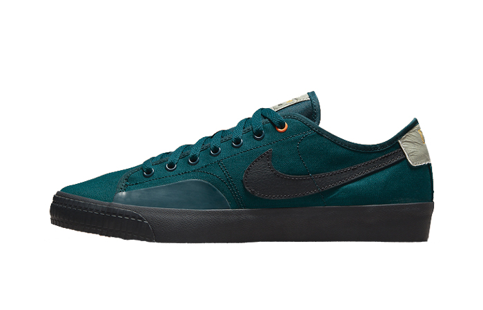 Nike SB Blazer Court DVDL Dark Green CZ5605-301 featured image