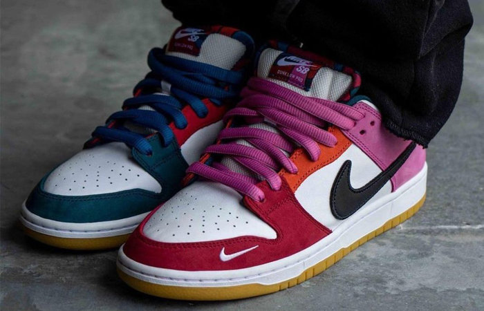 Parra-Nike-SB-Dunk-Low-DH7695-100-On-Feet 01