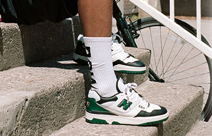 New Balance 550 White Green BB550LE1 on foot 02