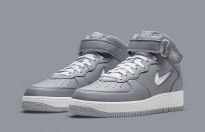 Nike Air Force 1 Mid NYC Grey DH5622-001 front corner