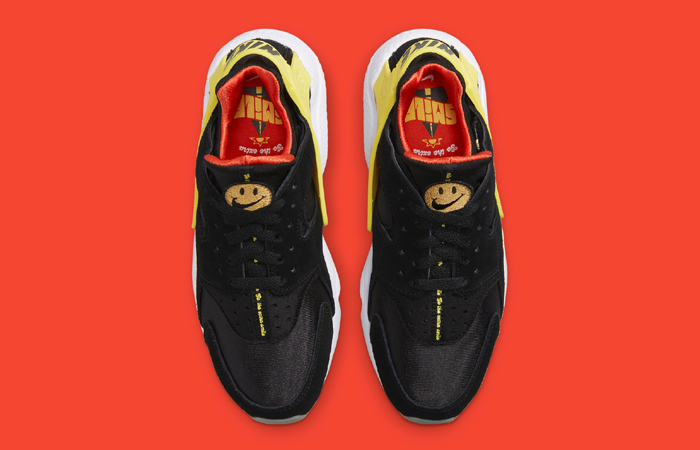 Nike Air Huarache Black Yellow DO5873-001 up