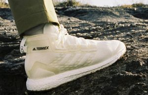 adidas Terrex Free Hiker Non Dyed S29049 on foot 02