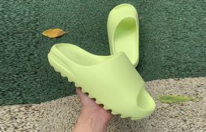 adidas Yeezy Slide Glow Green GX6138 01