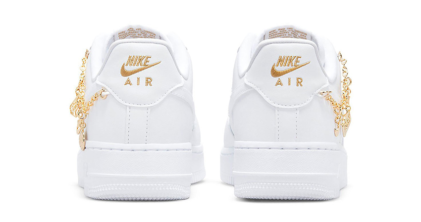 Nike Air Force 1 Lucky Charms Pack in White and White 03
