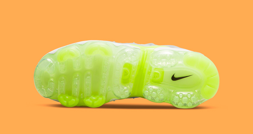 Neon Sole Themed Nike Air VaporMax Plus is on the Horizon 05