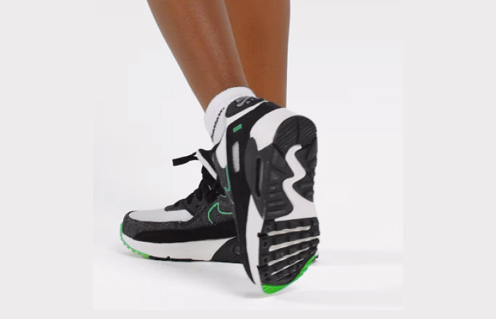 Nike-Air-Max-90-LTR-SE-Black-Scream-Green-Younger-Kids-DN4377-001.-01jpg