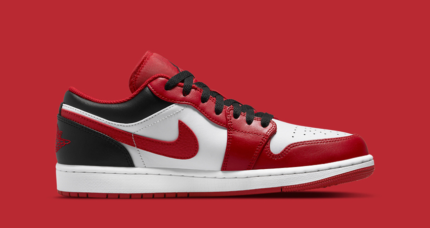 Check Out The Official Looks Of Mighty Air Jordan 1 Low Reverse Black Toe 01