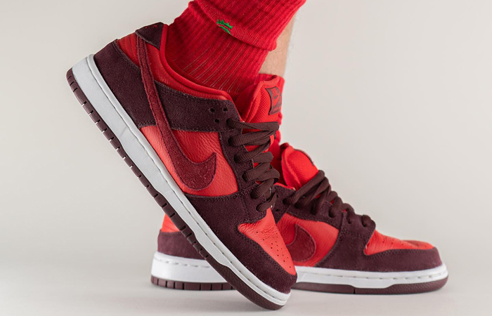 Nike SB Dunk Low High Fruity Red onfoot 01