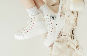 Converse Chuck Taylor All-Star Lift Hi White Red Womens A01599C onfoot 01