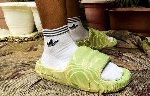 adidas Adilette 22 Slides Magic Lime Desert Sand GY1597 onfoot 01