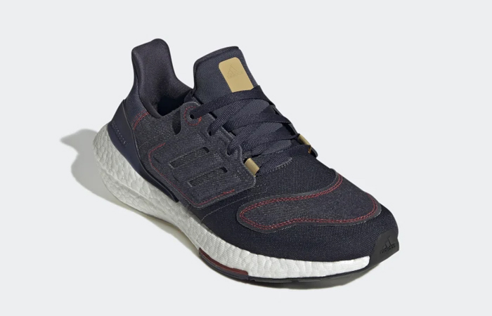 adidas Ultraboost 22 Shadow Navy Vivid Red GX9146 front corner