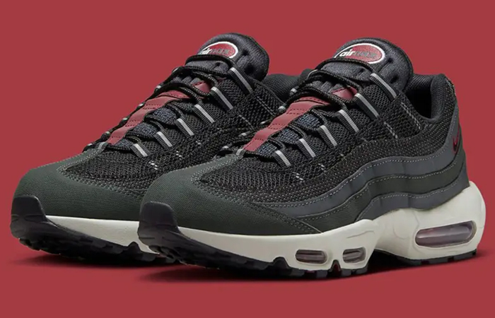 Nike Air Max 95 Grey Team Red DQ3982-001 front corner