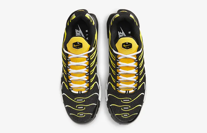 Nike TN Air Max Plus Black White Yellow DQ3983-001 up