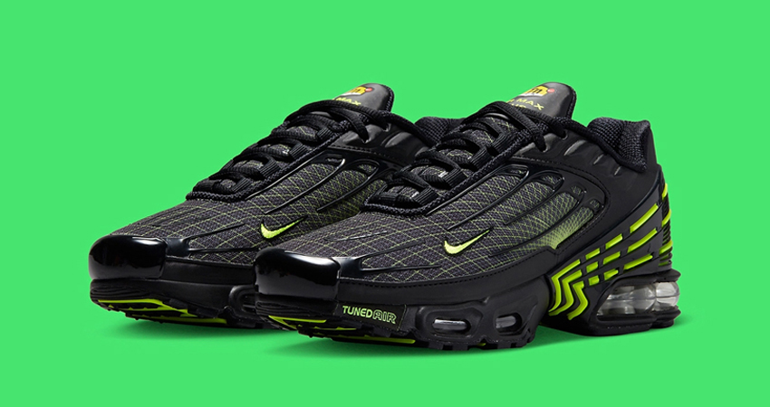 Official Look At The Nike Air Max Plus 3 Spirograph 02