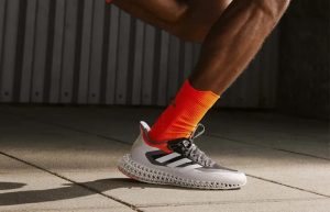 adidas 4DFWD 2 Carbon GX9250 onfoot 01