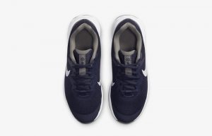 Nike Revolution 6 Older Kids Road Running Midnight Navy DD1096-400 up