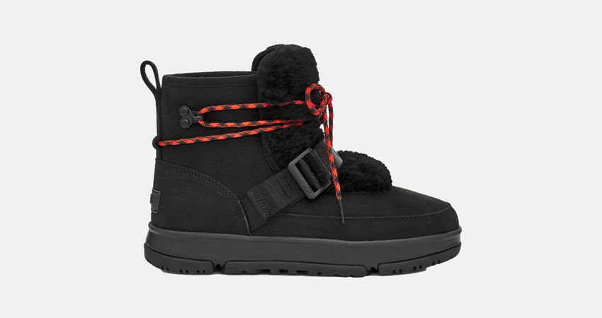 UGG Classic Weather Hiker right