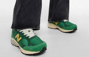 New Balance 990v3 Made in USA Green Gold M990GG3 onfoot 01