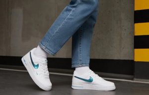 Nike Air Force 1 Low GS White Iridescent Blue FD0677-100 onfoot 01