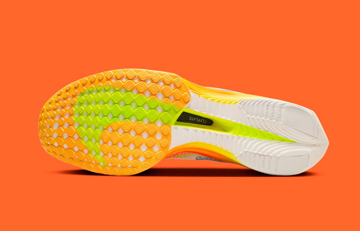 Nike ZoomX VaporFly 3 Orange Neon DV4129-101 down