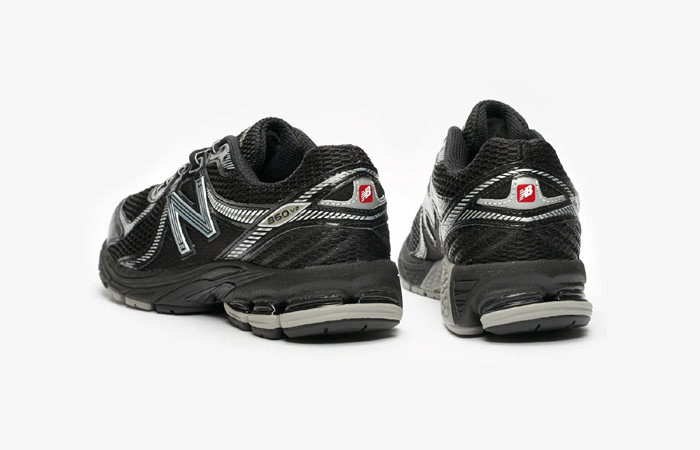 New Balance 860v2 Black Silver Metallic ML860XC back