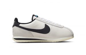 Nike Cortez Supersonic FN7650 030 right
