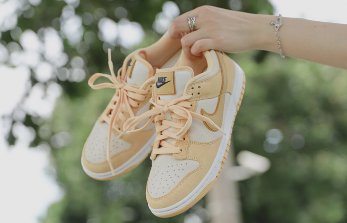 Nike Dunk Low WMNS Gold Suede DV7411 - 200