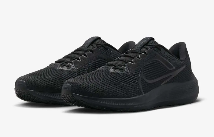 Nike Pegasus 40 Black Anthracite DV3853 002 front corner