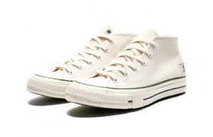 UNDEFEATED x Converse Chuck 70 Mid Parchment Chive A00670C front corner