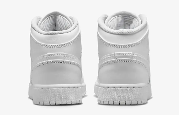 Air Jordan 1 Mid GS Smooth Triple White 554725-136 - Where To Buy ...