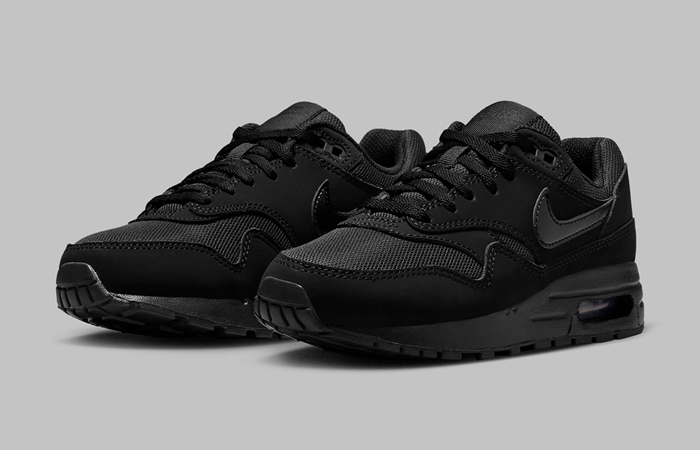 Nike Air Max 1 PS Triple Black DZ3307 001 front corner