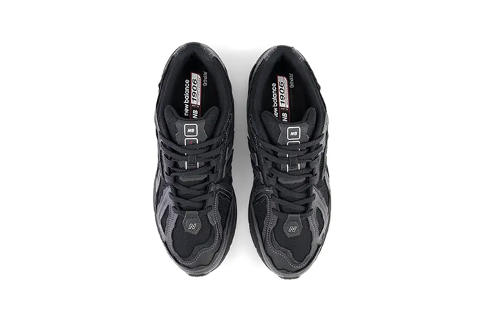 New Balance 1906R Protection Pack Leather Triple Black M1906DF up