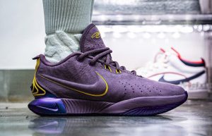 Nike LeBron 21 Violet Dust FV2345 500 onfoot right