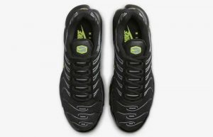 Nike TN Air Max Plus Black Volt Grey FQ2381 001 up