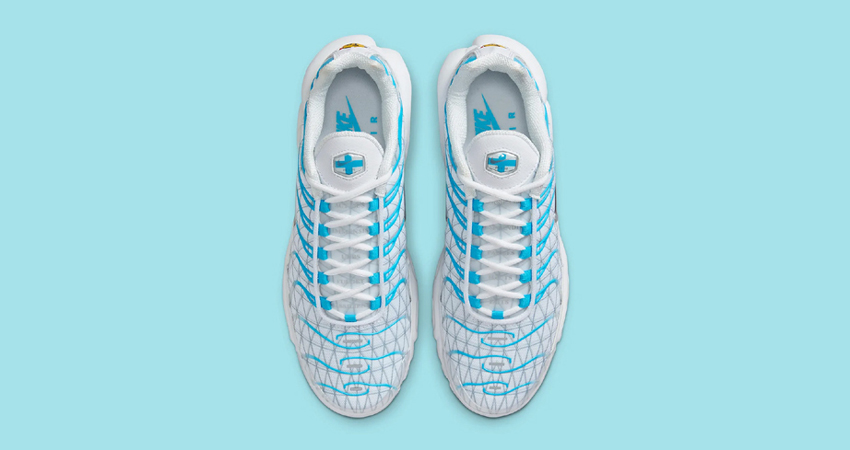 Official Look Of The Nike Air Max Plus ‘Marseille up