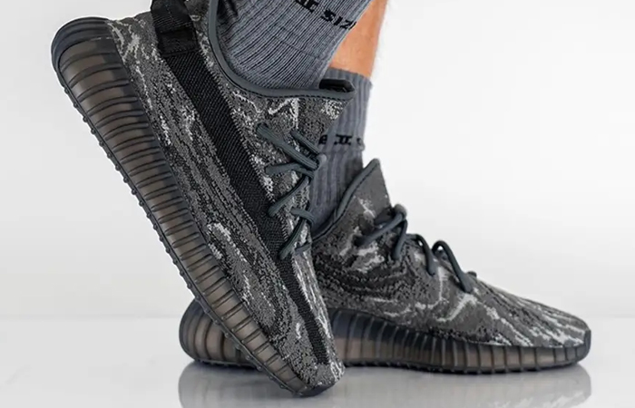 Yeezy salt hot sale on foot