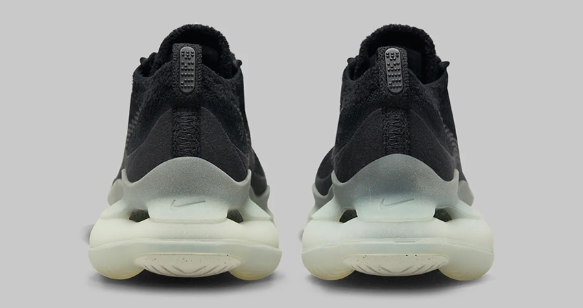 Nike Air Max Scorpion Sports A Stealthy ‘BlackAnthracit back