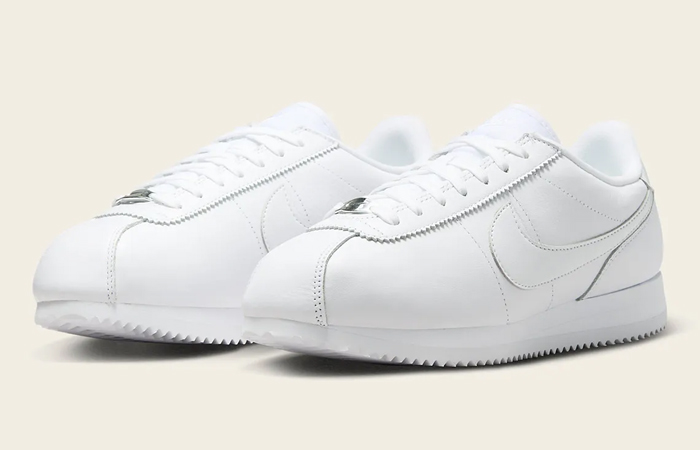 Mens all 2024 white nike cortez