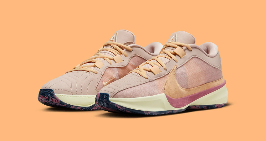 Official Look At The Nike Nike Zoom Freak 5 ‘Fossil Stone front corner