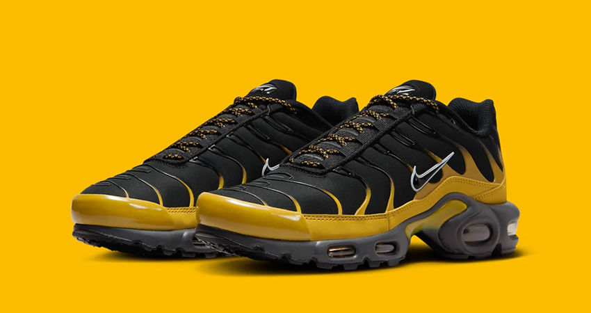 The Nike Air Max Plus Adorns A Black And University Gold Colourway front corner